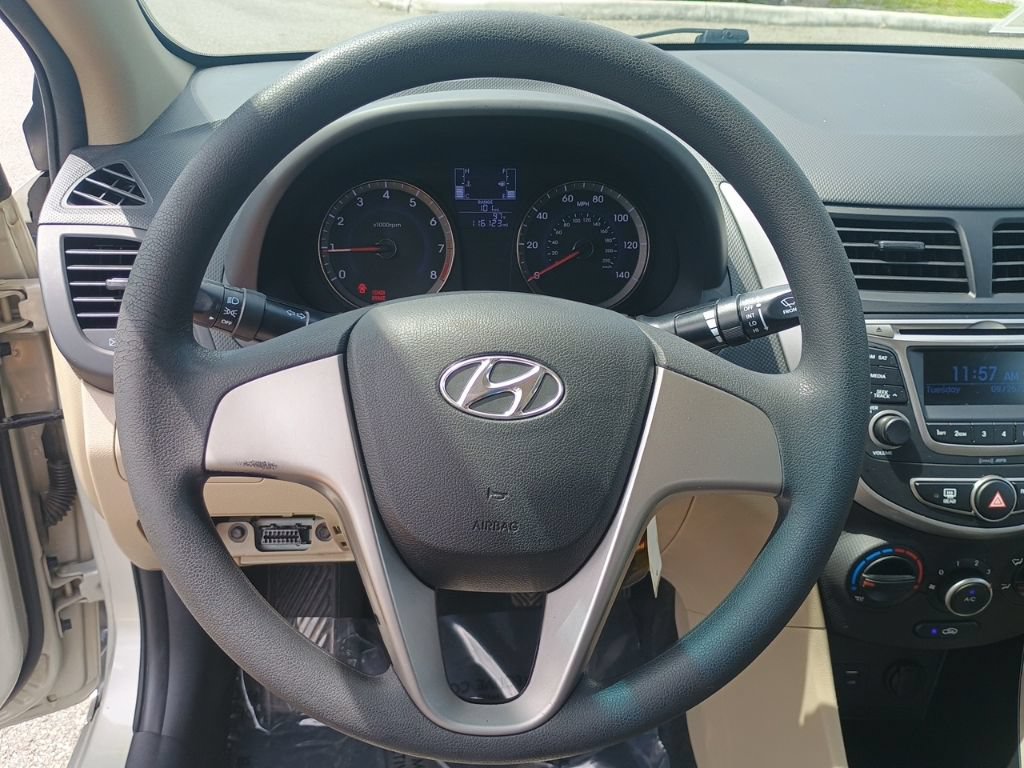 Used 2016 Hyundai Accent SE FWD image 24