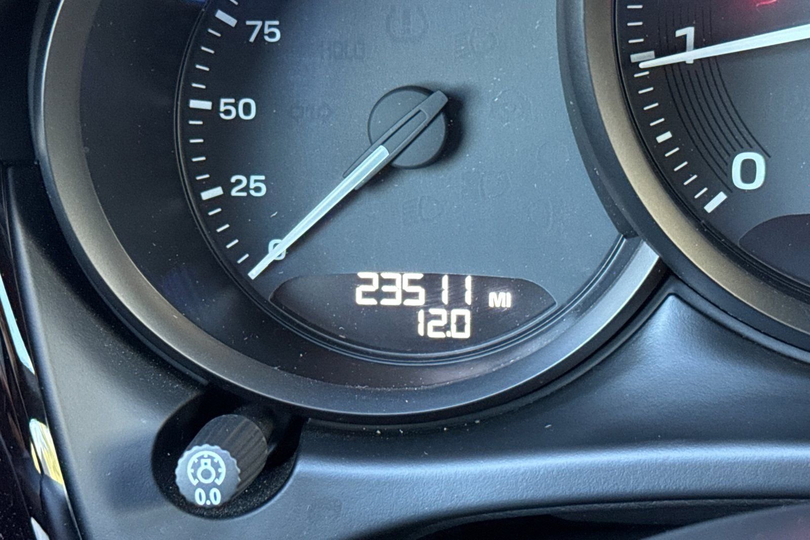 Used 2024 Porsche Macan image 30