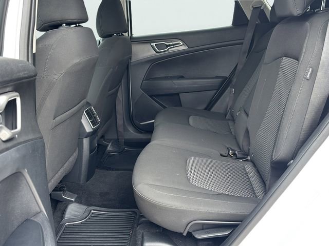Certified 2025 Kia Sportage LX AWD/4WD image 15