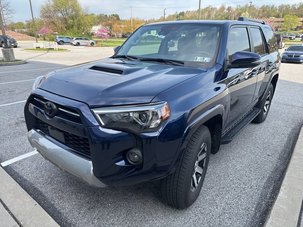 Used 2024 Toyota 4Runner TRD Off-Road Premium w/ Off Road Premium Plus Package AWD/4WD image 2