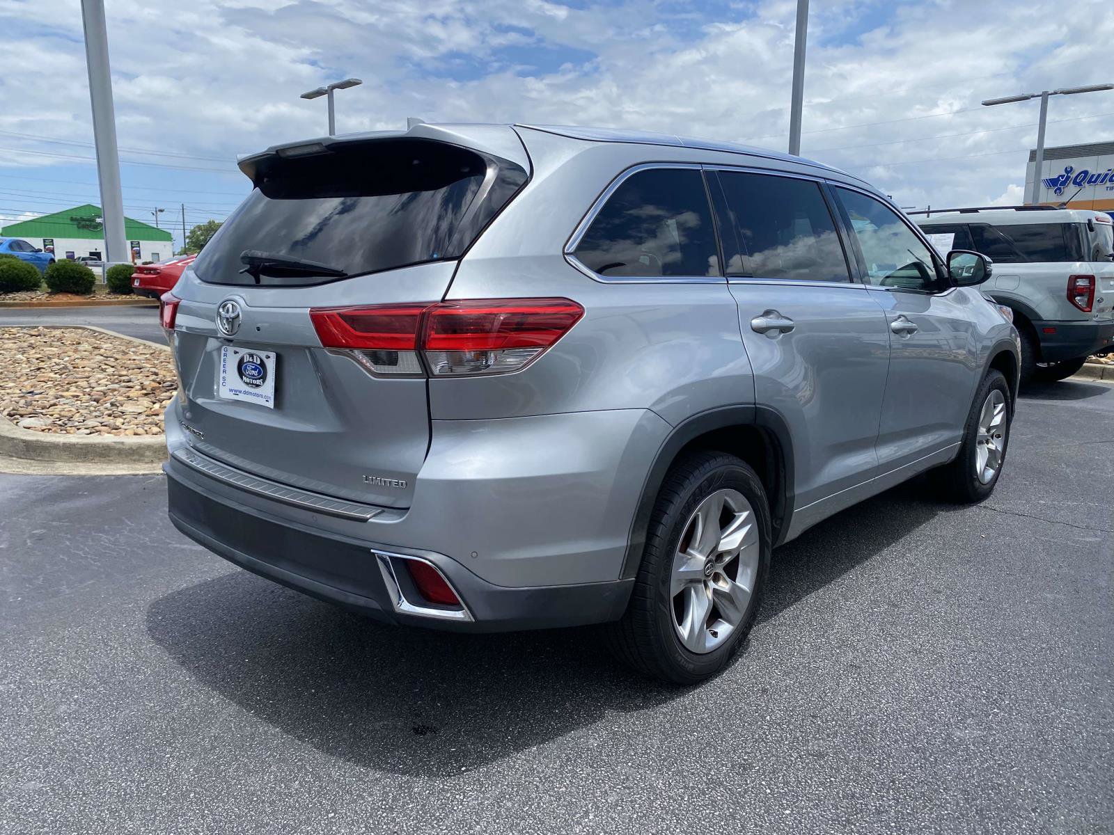 Used 2017 Toyota Highlander Limited FWD image 7