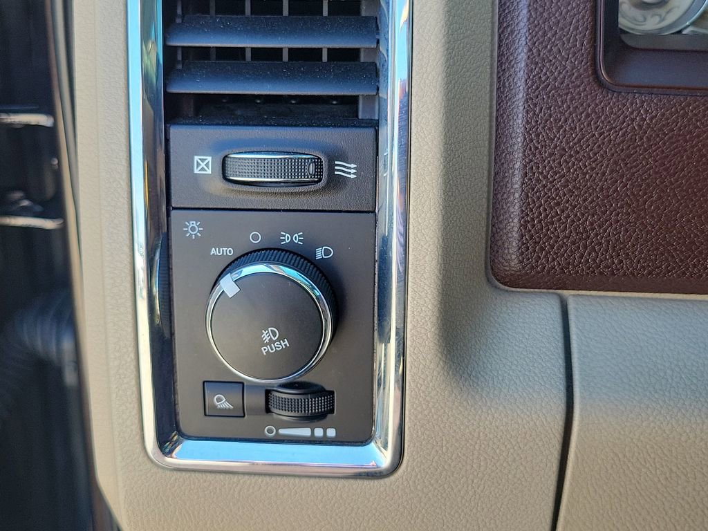 Used 2016 RAM 1500 Laramie Longhorn w/ Convenience Group image 28