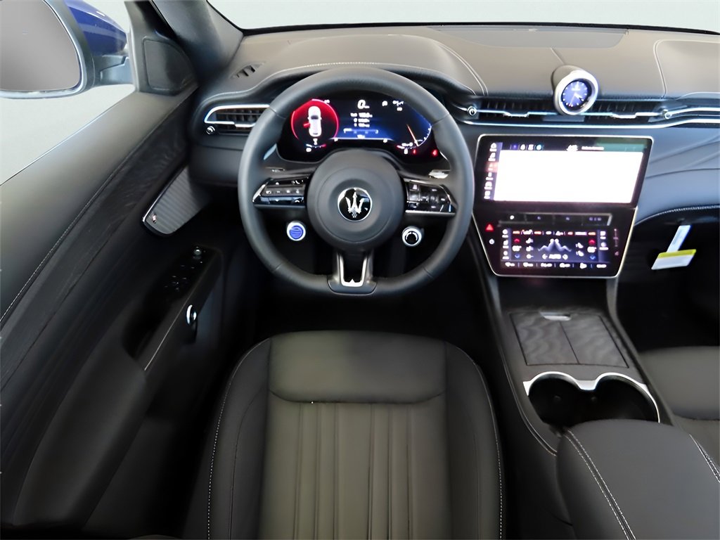 New 2024 Maserati Grecale GT image 26