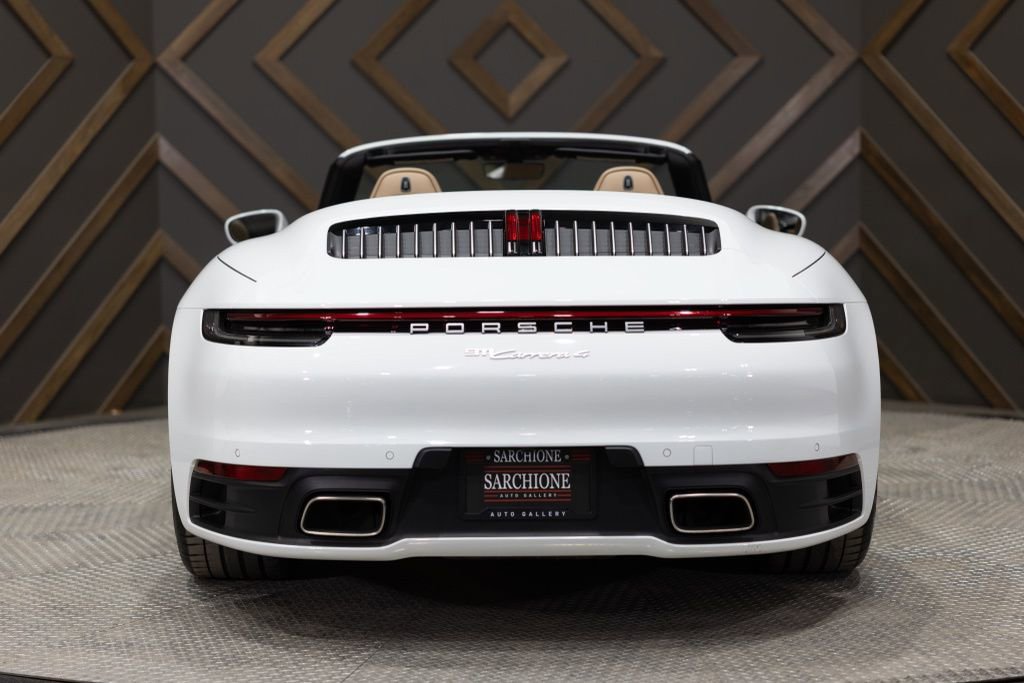 Used 2024 Porsche 911 Carrera image 14