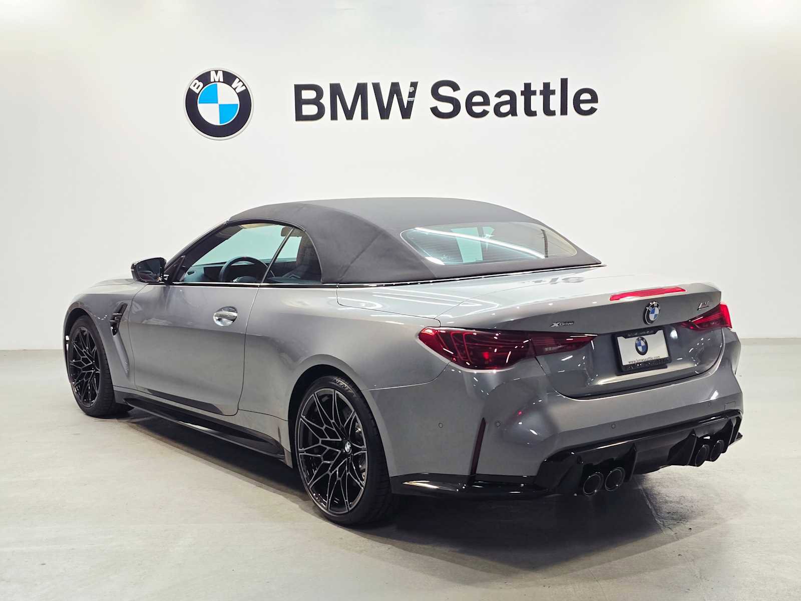 Used 2025 BMW M4 xDrive Competition image 5