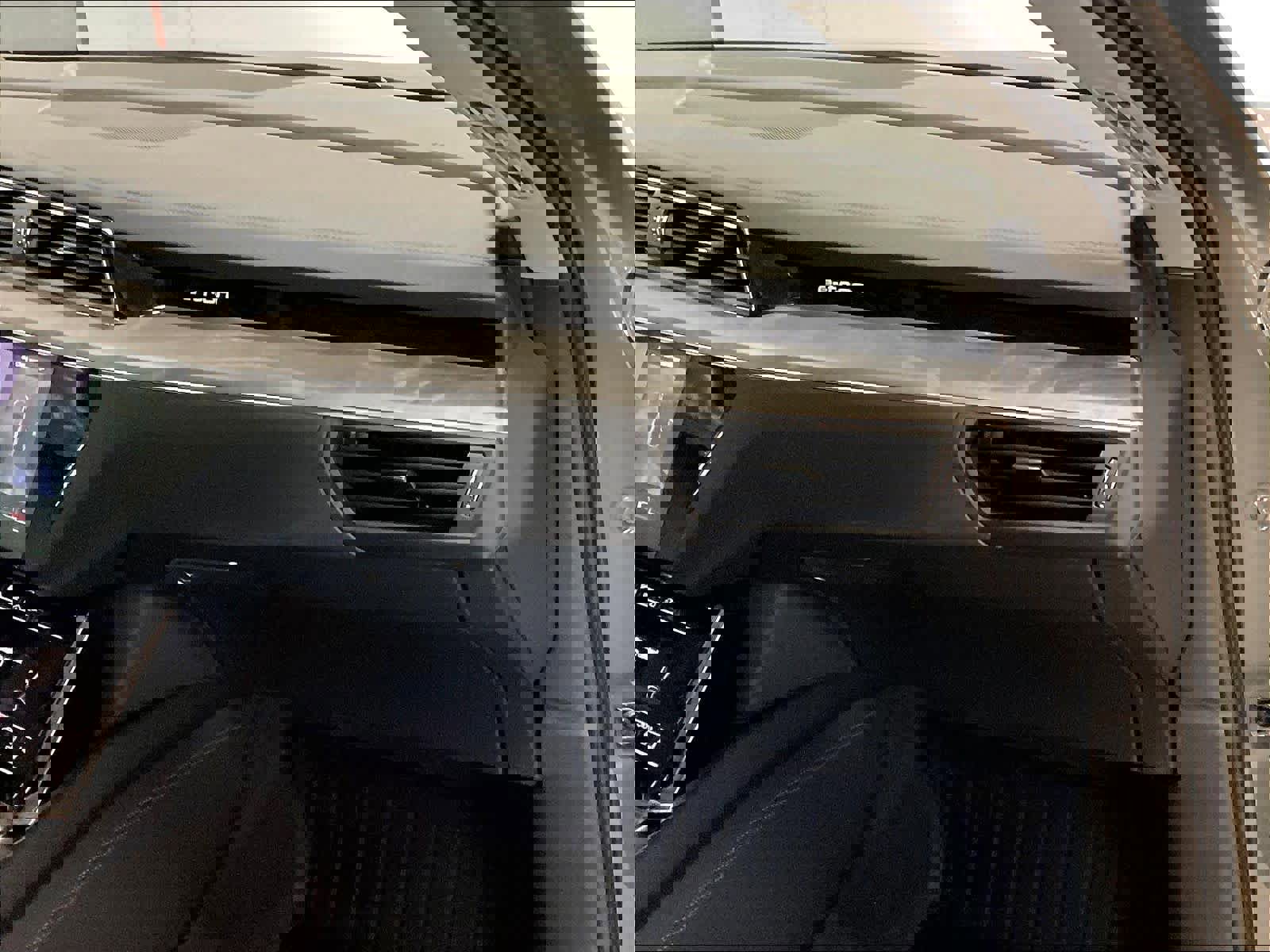 Certified 2024 Audi Q8 e-tron Premium Plus image 19