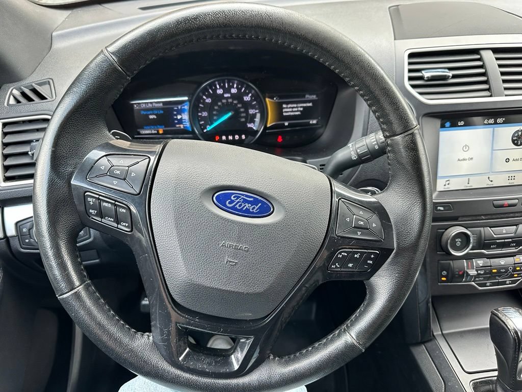 Used 2017 Ford Explorer XLT w/ Equipment Group 202A FWD image 11