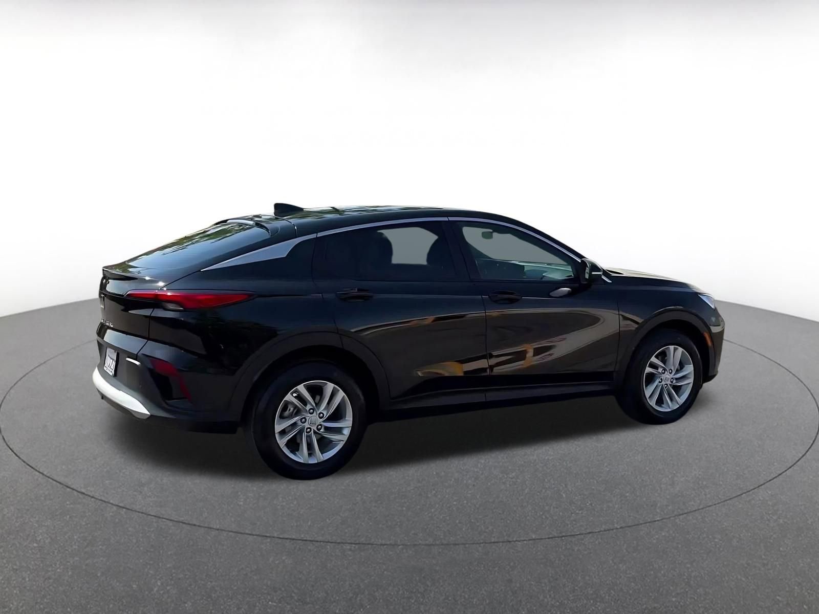 Used 2025 Buick Envista Preferred image 15