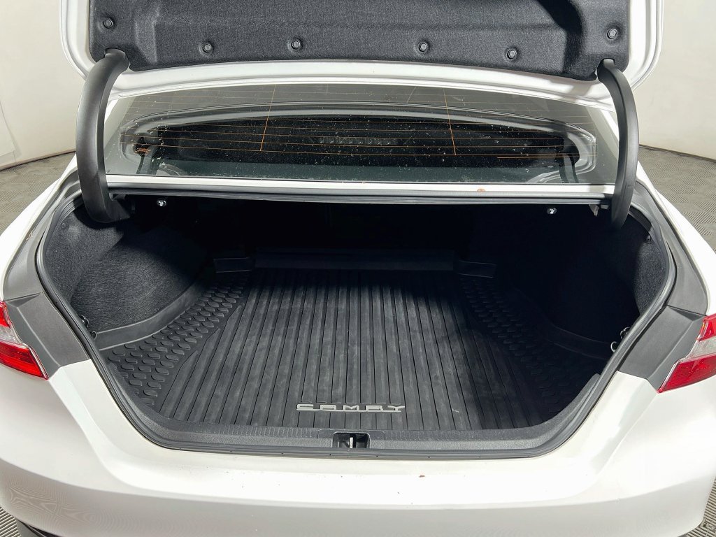 Certified 2019 Toyota Camry LE FWD image 20