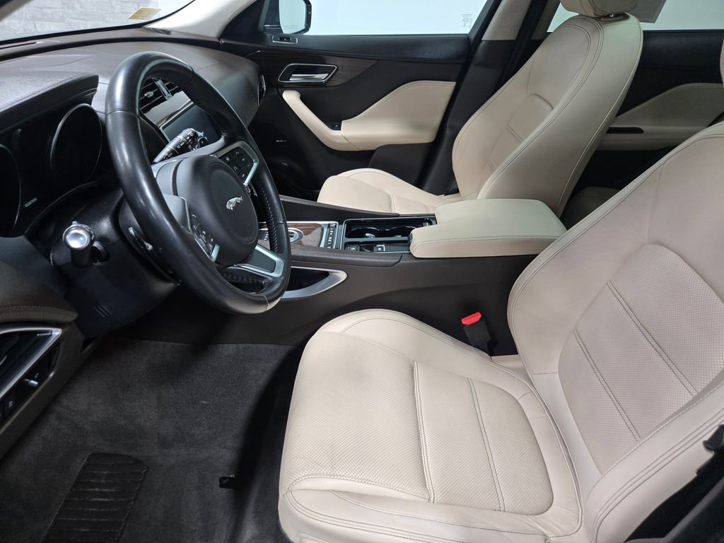 Used 2020 Jaguar F-PACE Prestige AWD/4WD image 10