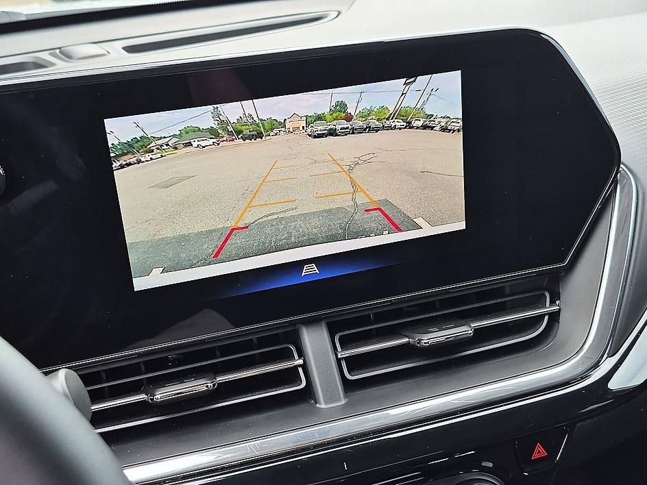 Certified 2026 Chevrolet Trax ACTIV FWD image 23