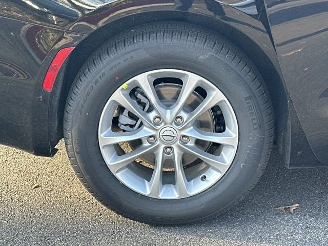 New 2026 Chrysler Pacifica Select image 17