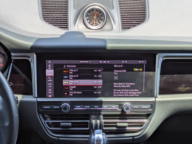 Used 2021 Porsche Macan image 20