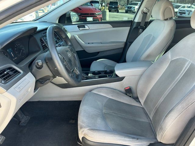 Used 2015 Hyundai Sonata SE image 19
