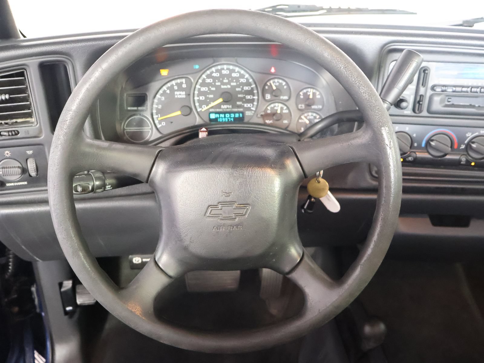 Used 1999 Chevrolet Silverado 1500 4x4 Regular Cab w/ Exterior Appearance Pkg image 26