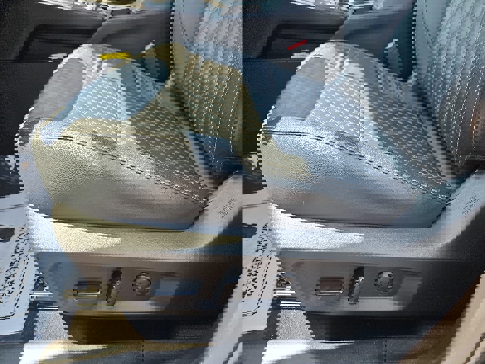 Used 2022 Mitsubishi Outlander SEL AWD/4WD image 31