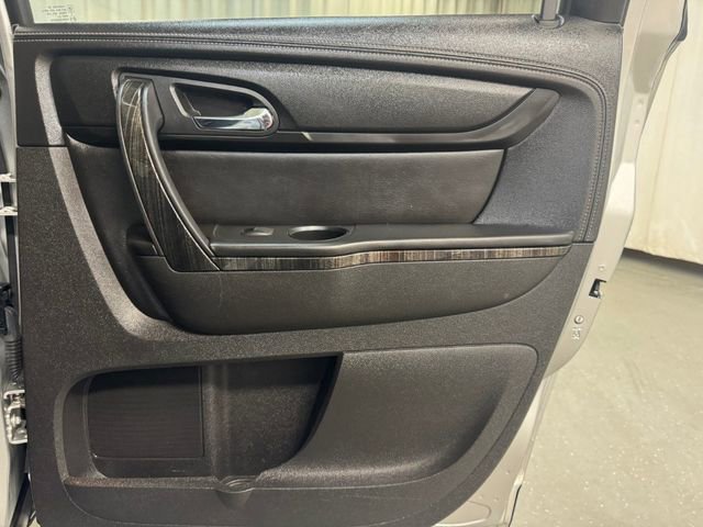 Used 2013 GMC Acadia SLT image 30