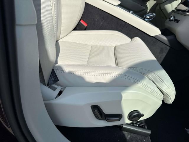 New 2026 Volvo XC90 B6 Ultra image 14