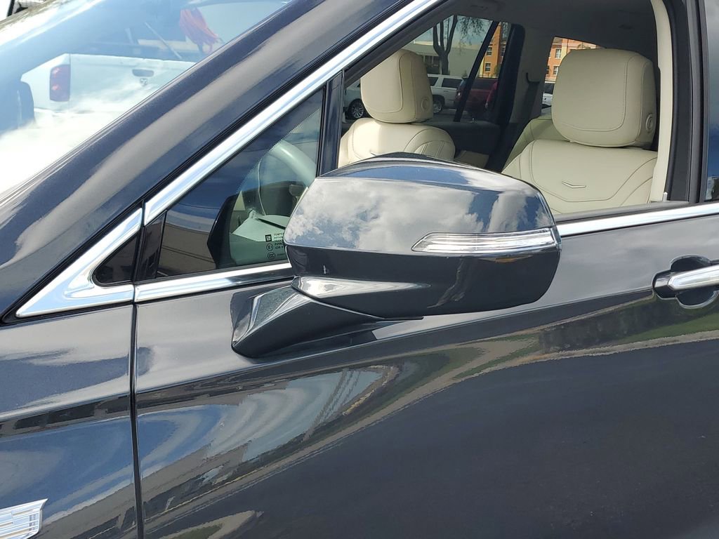 Certified 2023 Cadillac XT6 Premium Luxury image 12