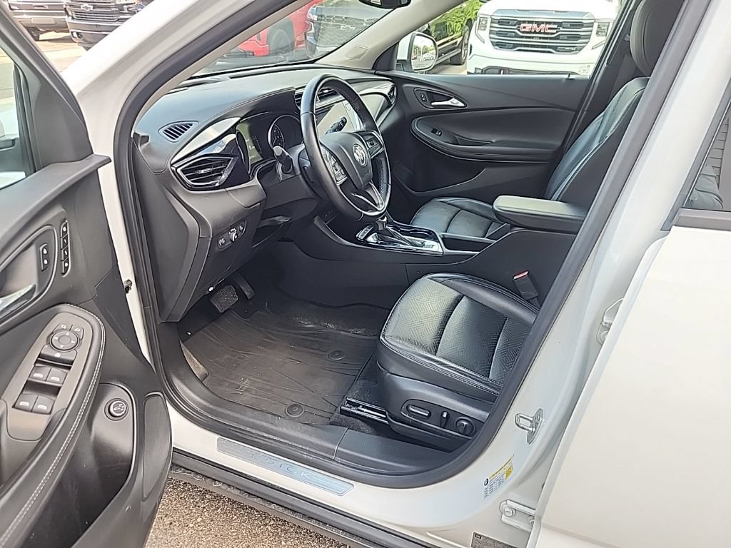 Certified 2020 Buick Encore GX Essence FWD image 12