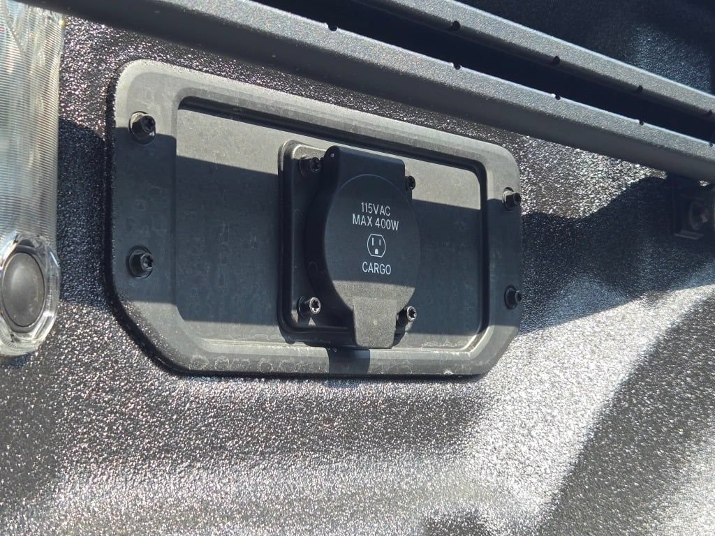 New 2027 RAM 1500 Laramie w/ Night Edition AWD/4WD image 19