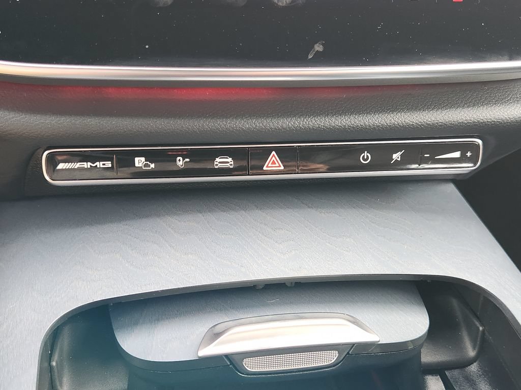 Certified 2025 Mercedes-Benz E 53 AMG e 4MATIC Sedan image 31