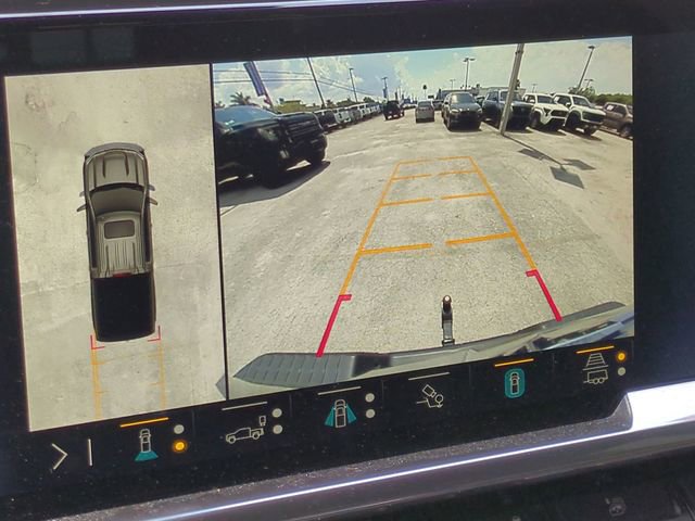 Used 2023 Chevrolet Silverado 1500 High Country w/ Technology Package image 24