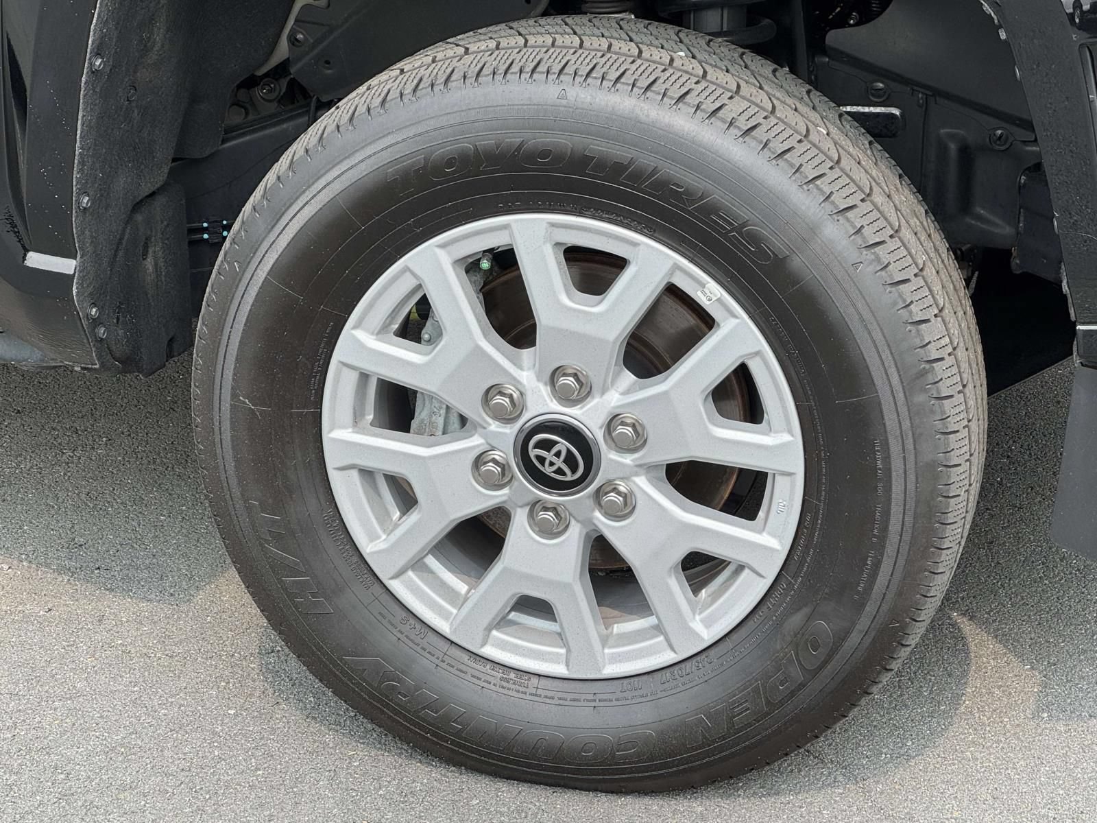 Used 2025 Toyota Tacoma SR w/ SR Upgrade Package RWD image 7