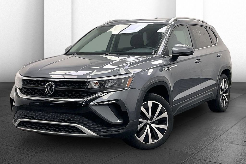 Used 2024 Volkswagen Taos SE image 11