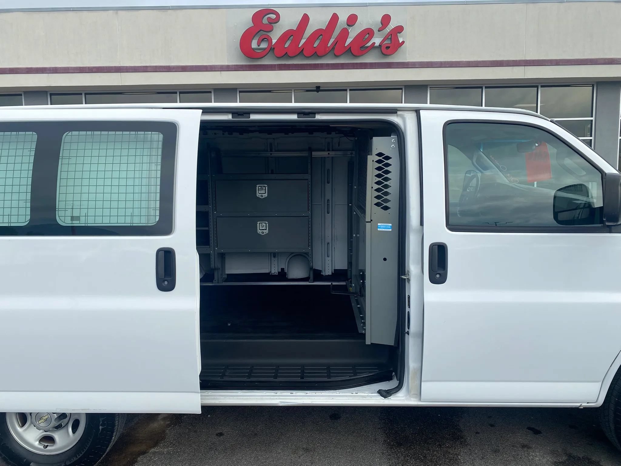 Used 2020 Chevrolet Express 2500 w/ Driver Convenience Package RWD image 21