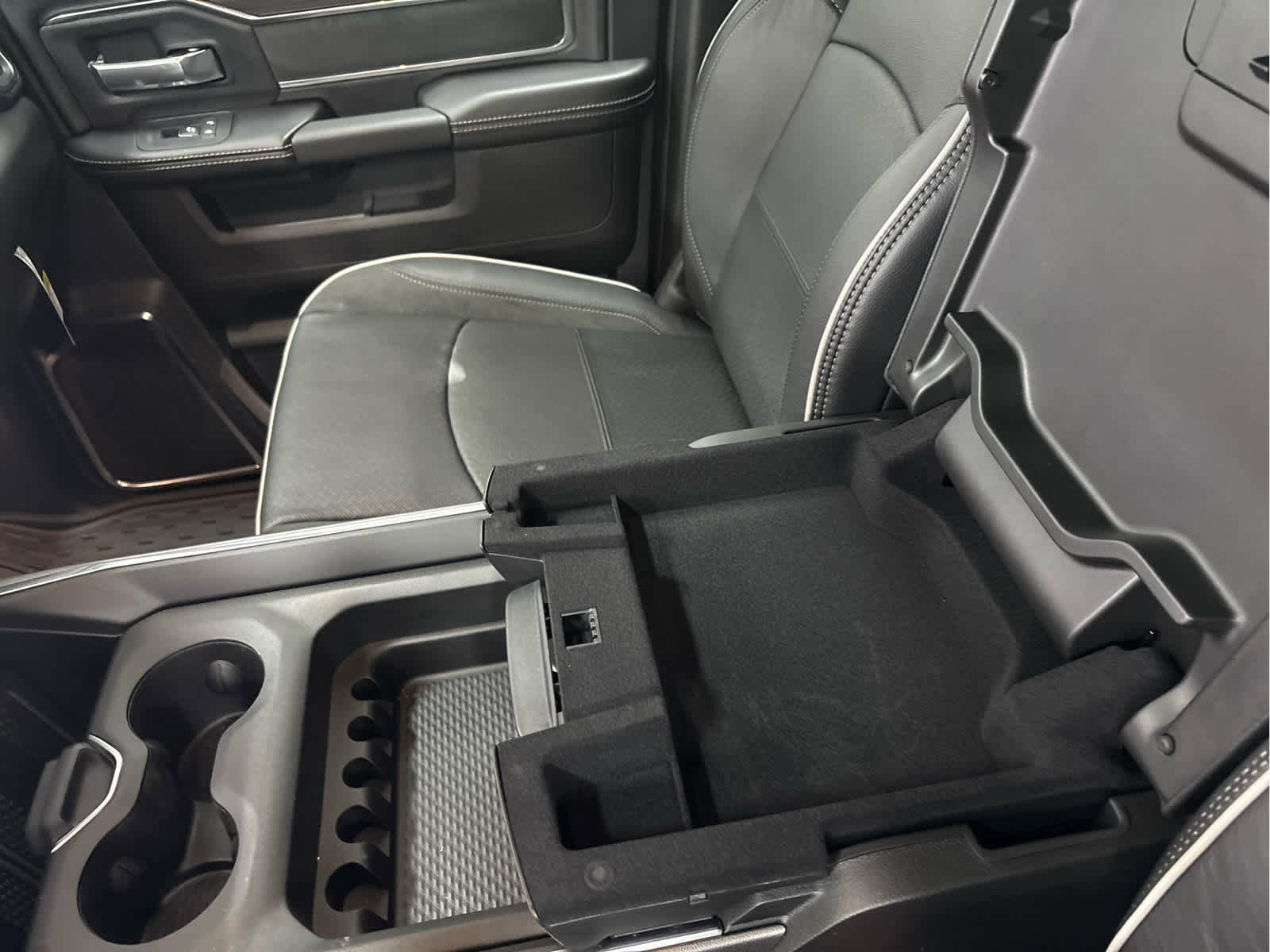 New 2026 RAM 2500 Laramie w/ Night Edition image 21