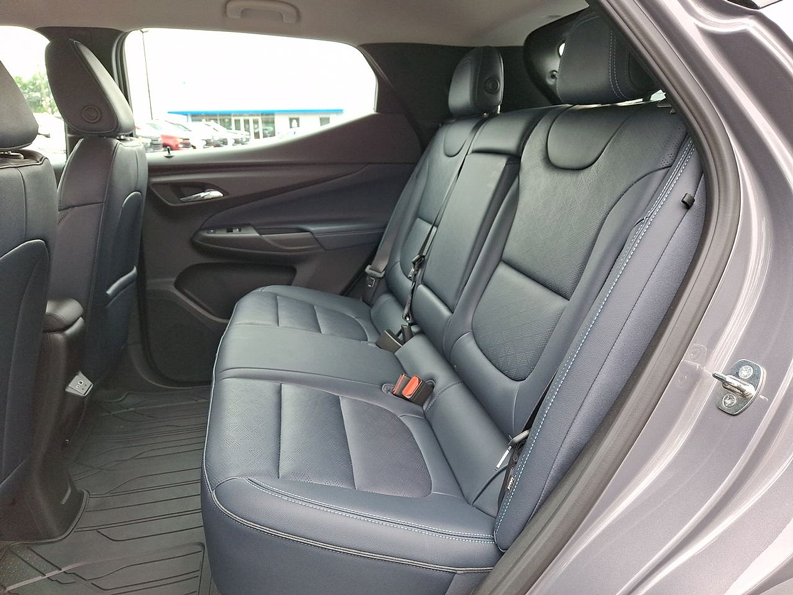 Certified 2023 Chevrolet Bolt EUV Premier FWD image 20