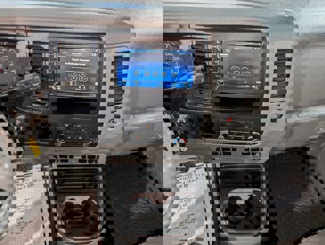 Used 2021 Nissan NV 2500 S image 32