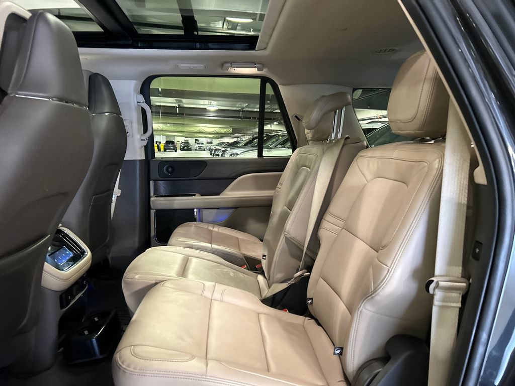 Certified 2024 Lincoln Navigator L Reserve AWD/4WD image 21