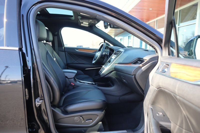 Used 2015 Lincoln MKC AWD w/ Equipment Group 102A Reserve image 21