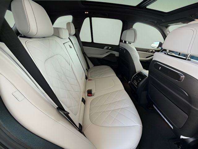 Certified 2024 BMW X5 sDrive40i w/ Executive Package image 39