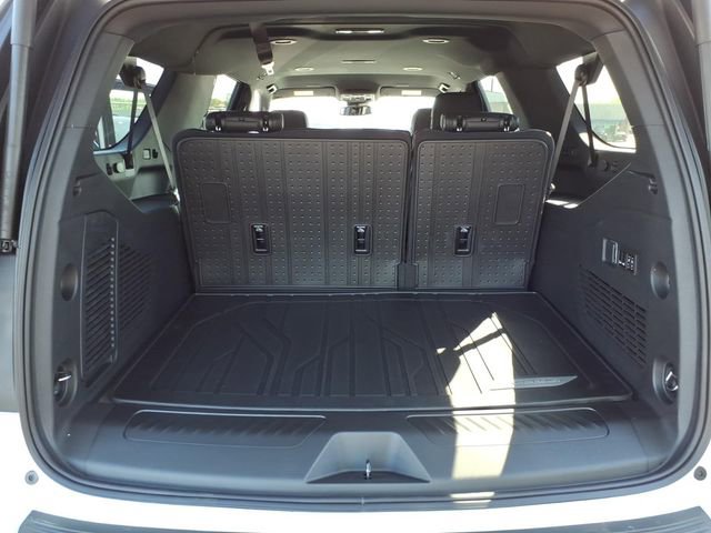New 2026 Chevrolet Suburban LT w/ Comfort Package AWD/4WD image 10