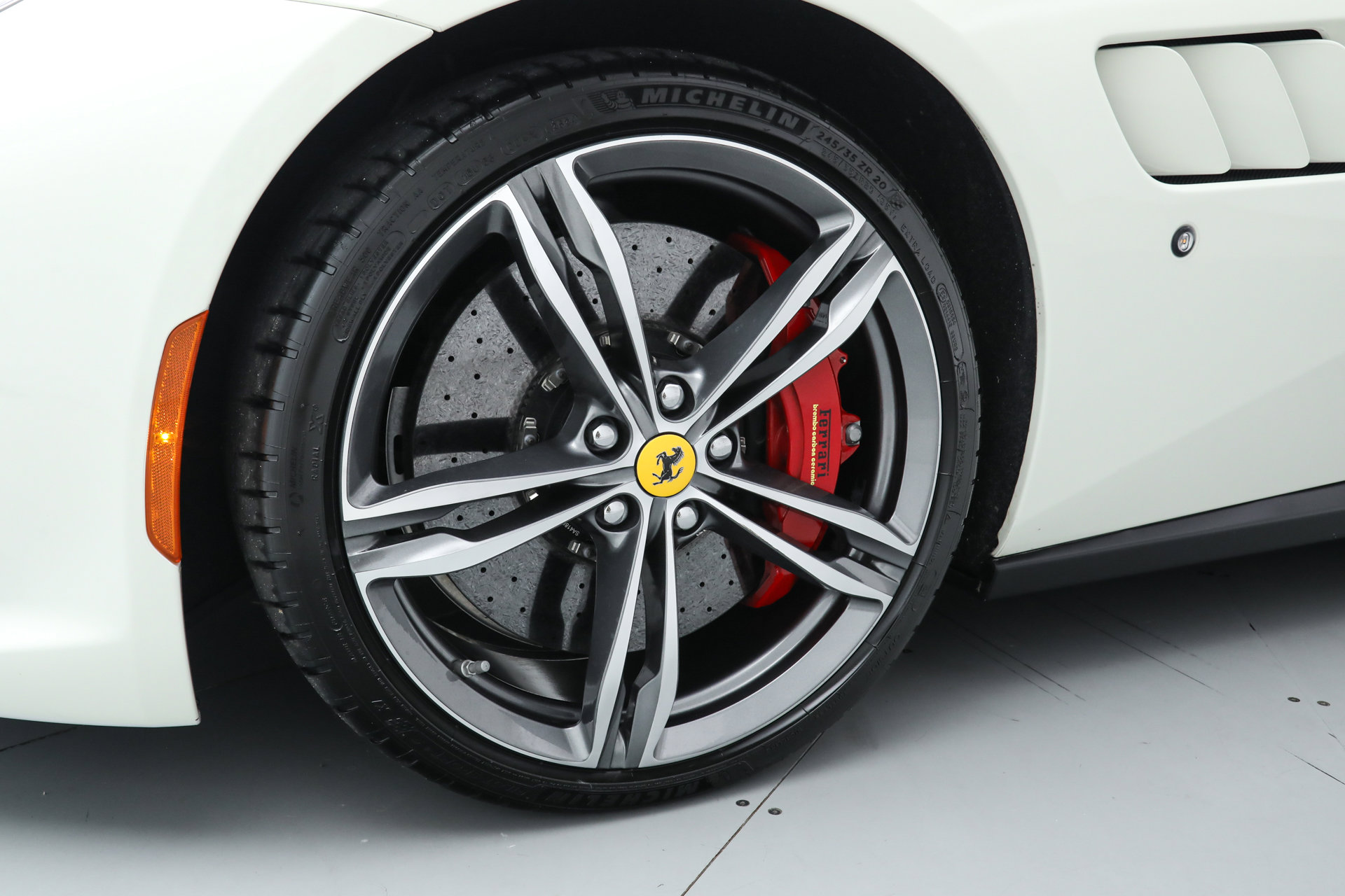 Certified 2020 Ferrari GTC4Lusso image 14