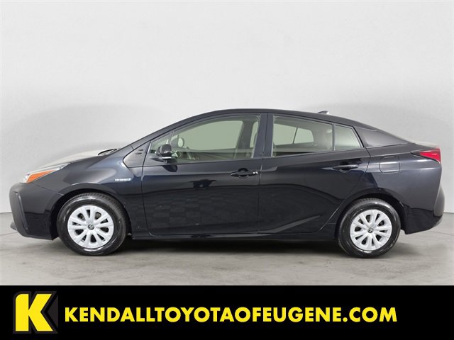 Used 2019 Toyota Prius L Eco image 2