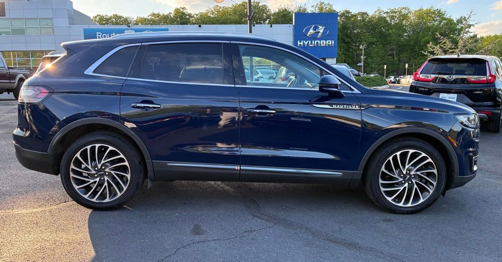 Used 2020 Lincoln Nautilus Reserve w/ Cargo Utility Package AWD/4WD image 8
