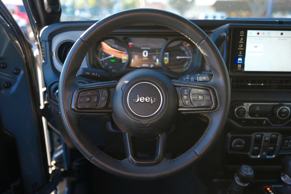 Used 2024 Jeep Wrangler Unlimited w/ Technology Group AWD/4WD image 15