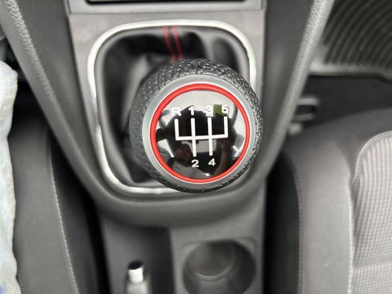 Used 2010 Volkswagen Golf 2-Door image 17