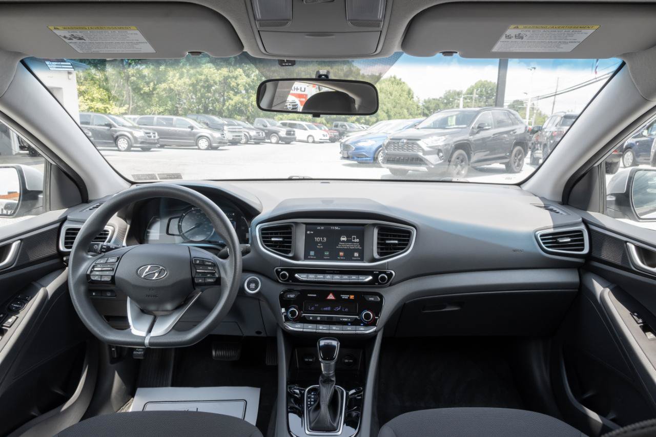 Used 2019 Hyundai Ioniq Blue FWD image 2