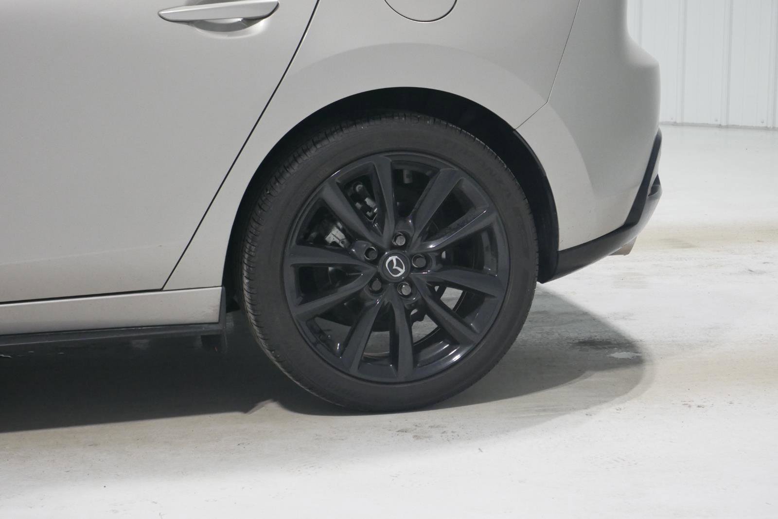 Certified 2025 MAZDA MAZDA3 Hatchback w/Premium Plus Pkg image 28