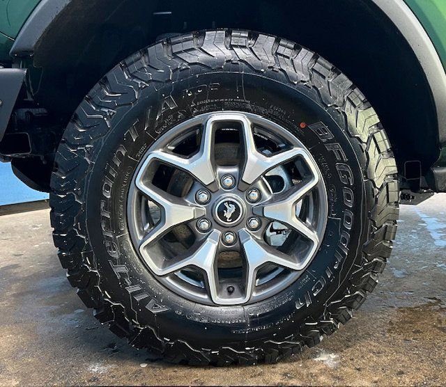 Used 2024 Ford Bronco Badlands image 25