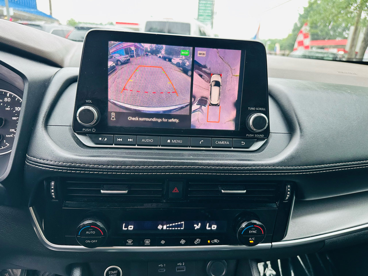 Used 2021 Nissan Rogue SV image 18