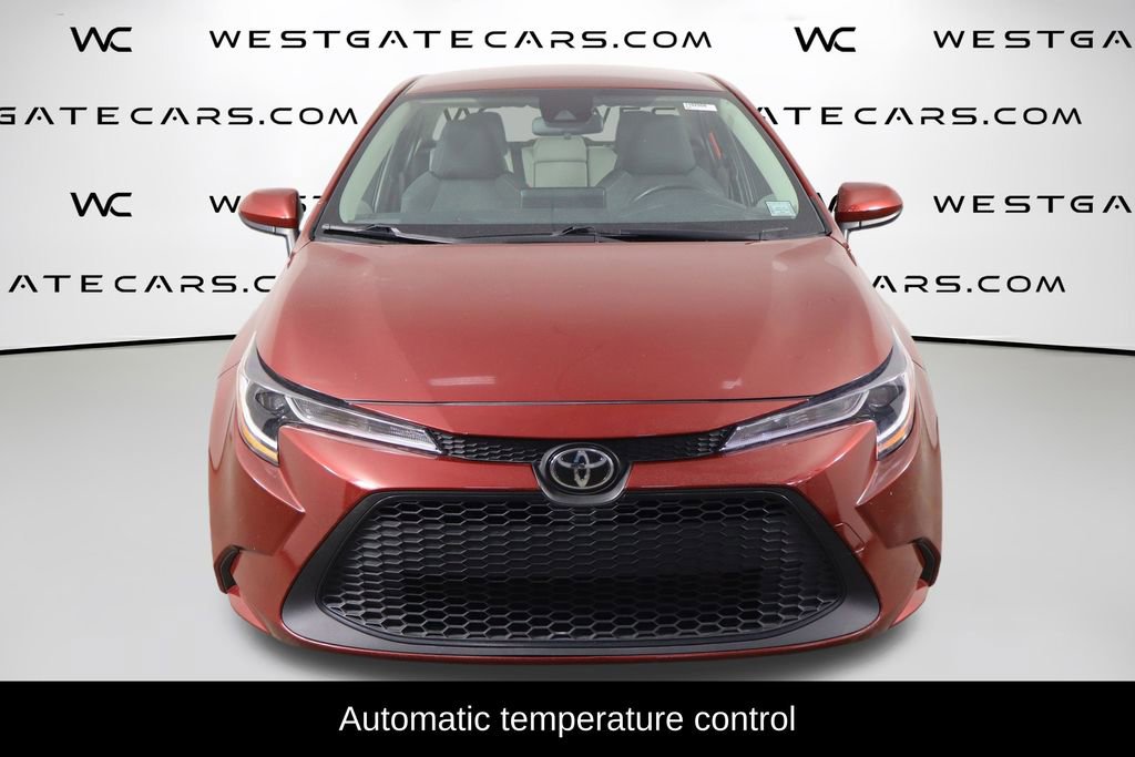 Used 2022 Toyota Corolla LE video 2