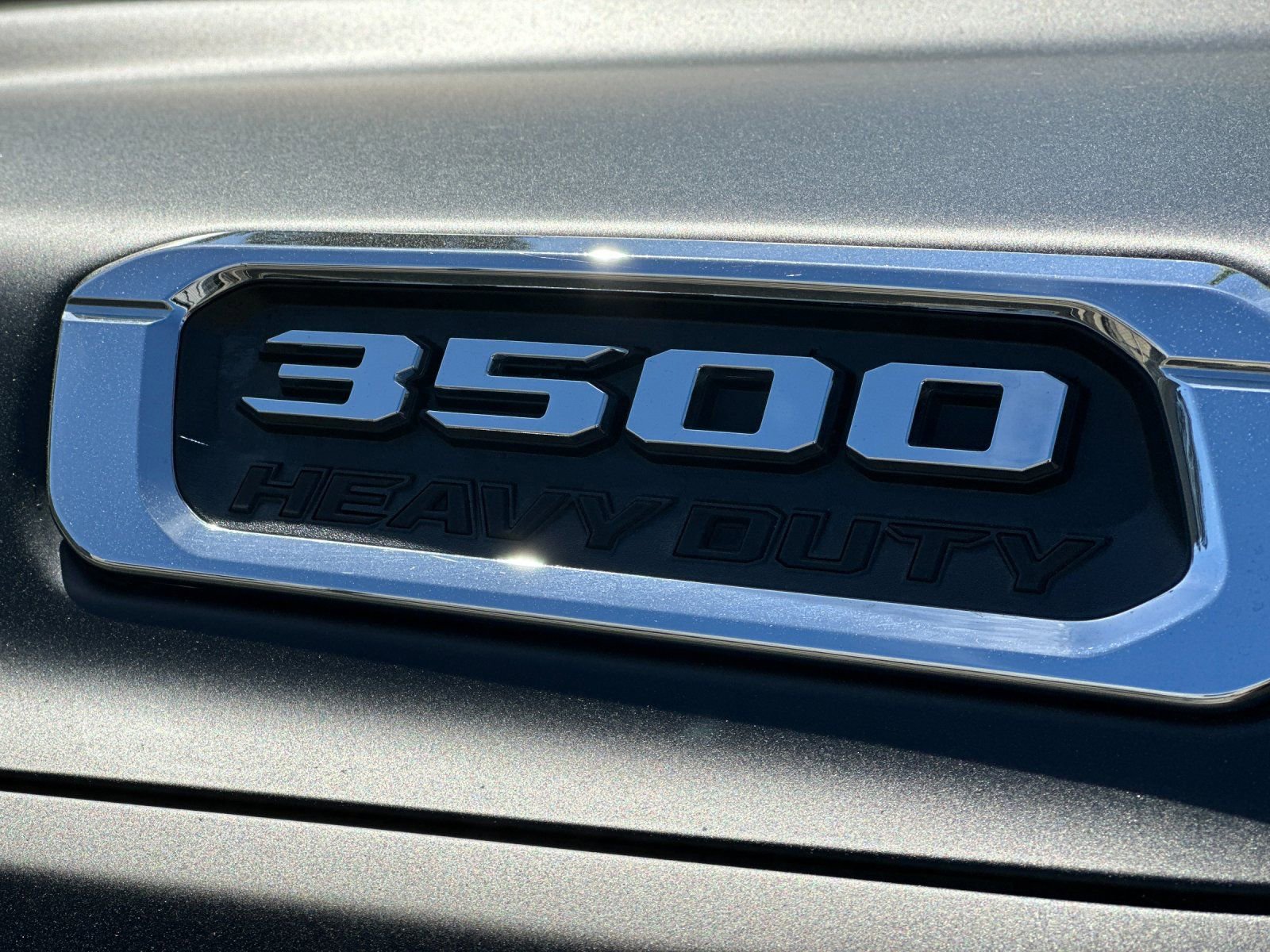 Used 2019 RAM 3500 Laramie image 26