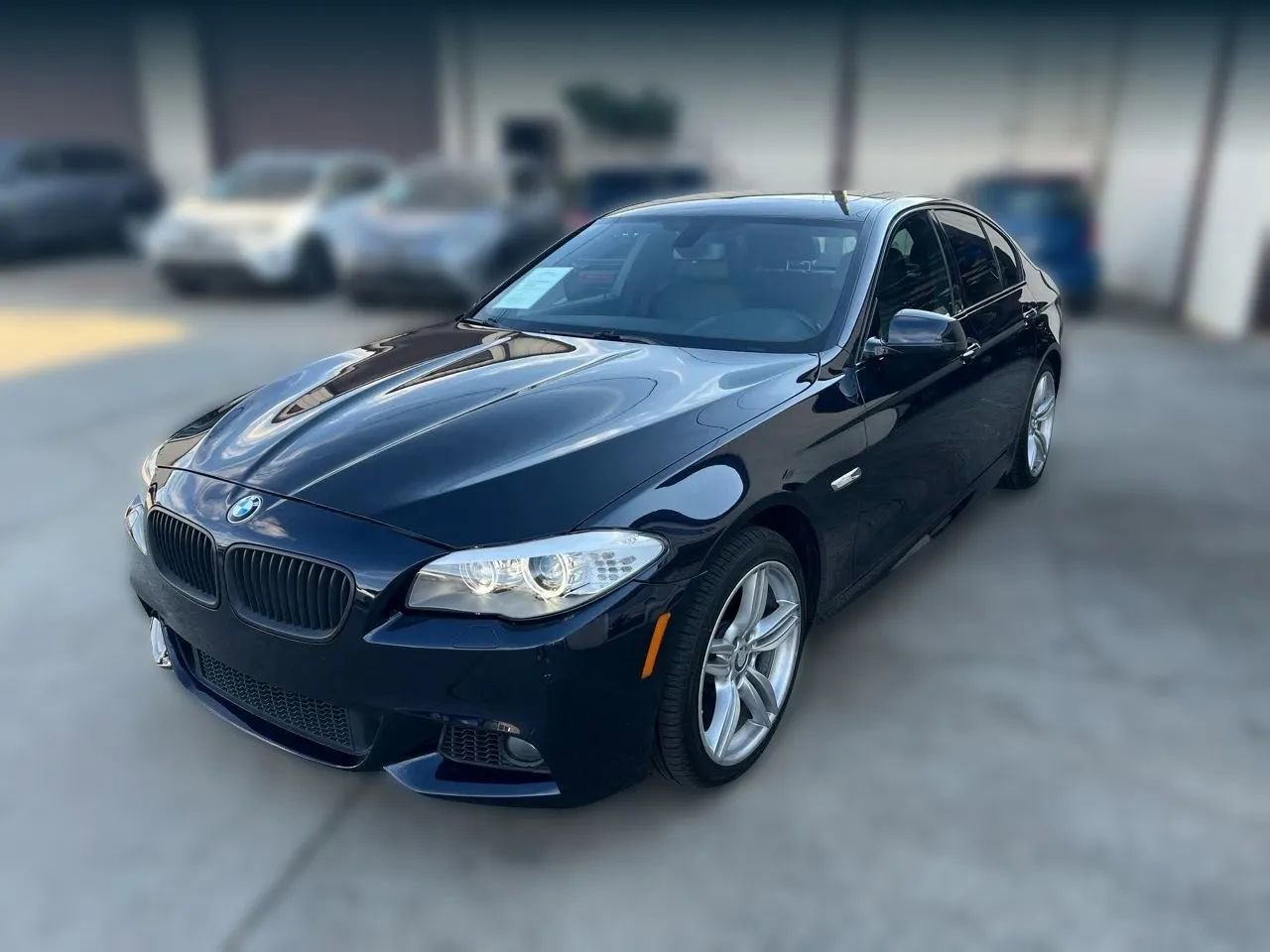 Used 2013 BMW 550i xDrive Sedan AWD/4WD image 2