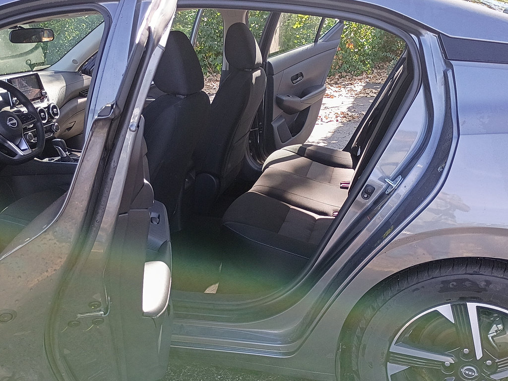 Used 2025 Nissan Sentra SV FWD image 13